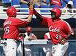 Cuban baseball debuts with 2-1 win in the Port Cities Tournament, Amsterdam